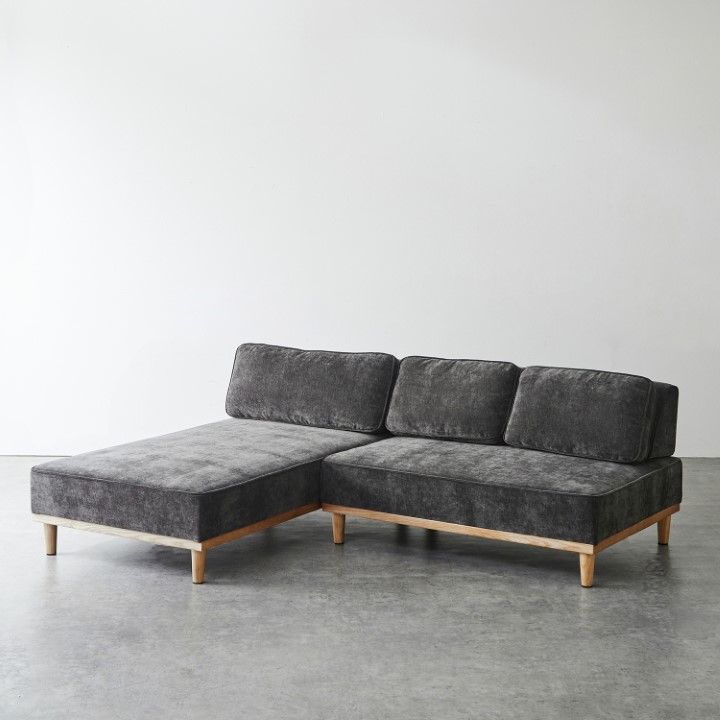 コンパクト 3人掛けカウチソファ / 開梱設置付き